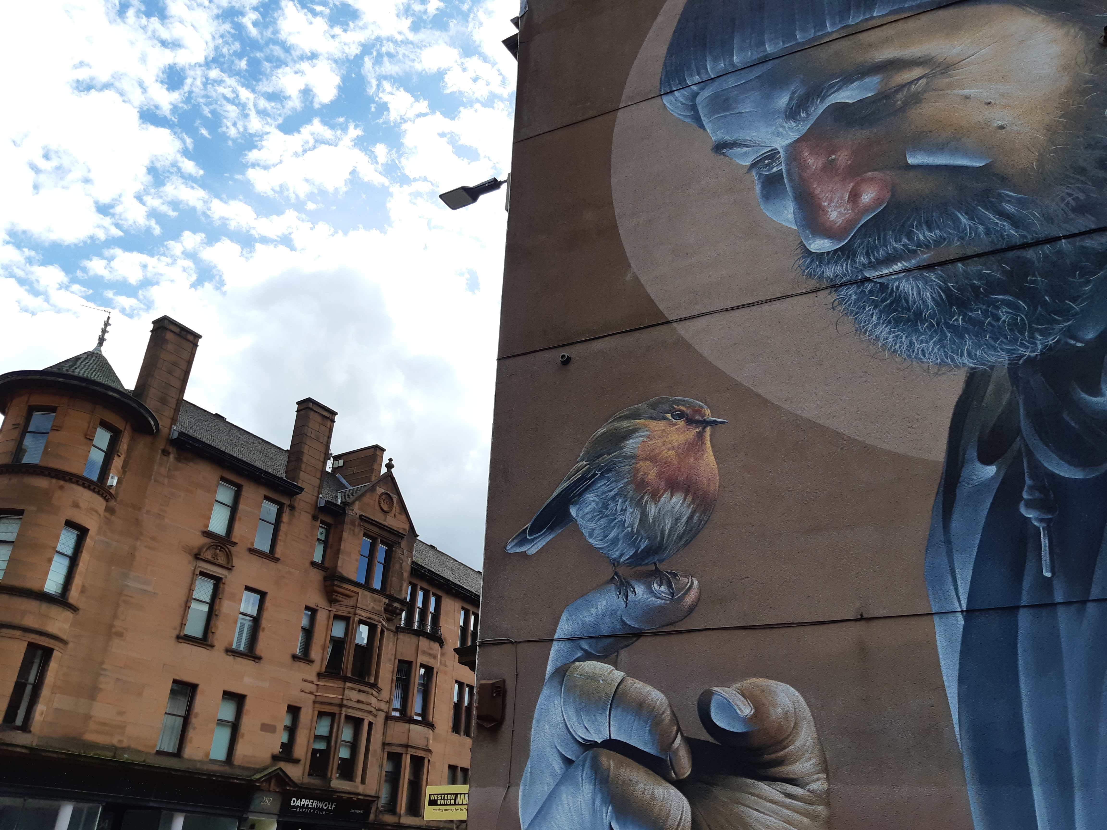 An Afternoon on the Glasgow Mural Trail – Les Talk, More Travel